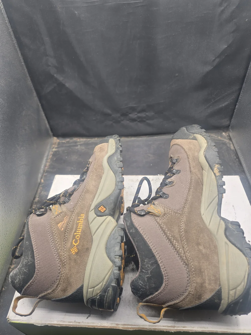 Columbia Men's Brown and Black Hiking Boots